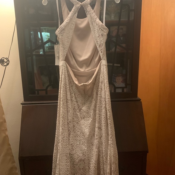 Nude *Classy* Bridal/shower/second wedding/party gown - Picture 6 of 12